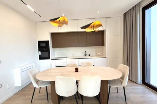 Shtepi me qera Apartament ne Tirane, 3+1, Mobilimi E mobiluar, Pagesa 3,200  Euro.