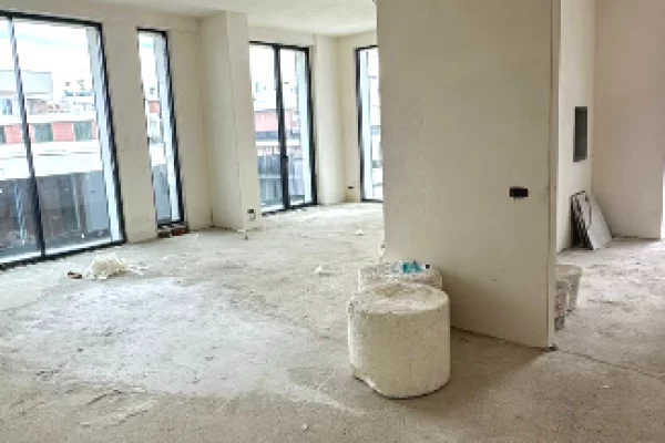 Appartamento in vendita a Tirana 3+1, Vuoto