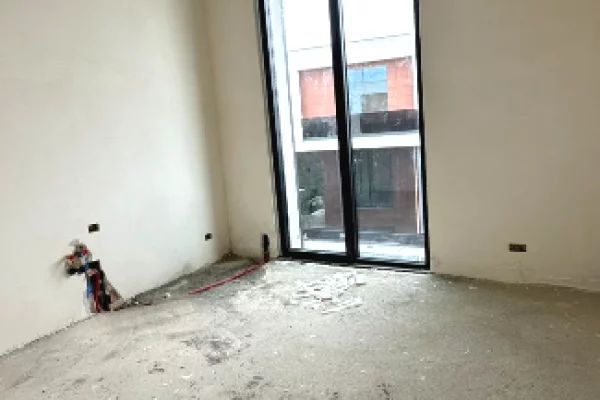 Appartamento in vendita a Tirana 3+1, Vuoto