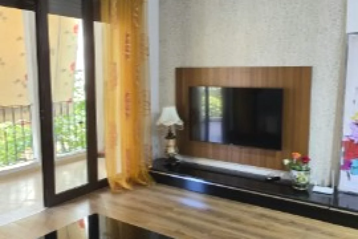 Shtepi me qera Apartament ne Tirane, 2+1, Mobilimi E mobiluar, Pagesa 120,000  Leke.