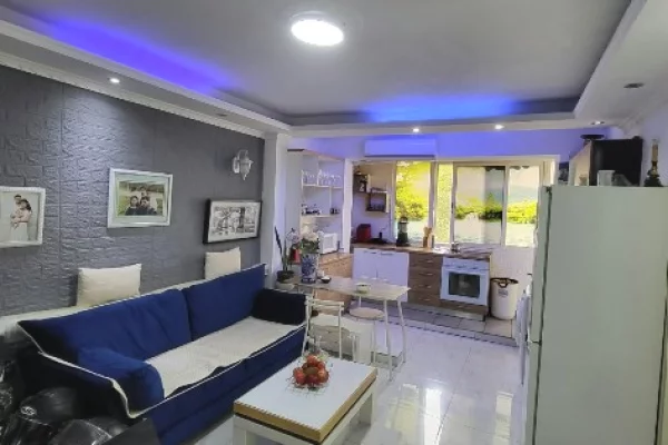 SHITET APARTAMENT 2+1 – PARKU I AUTOBUSËVE