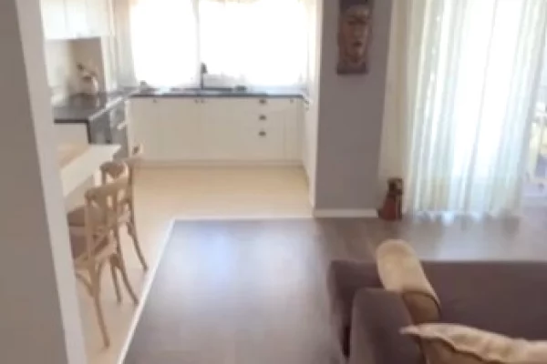 Shtepi me qera Apartament ne Tirane, 2+1, Mobilimi E mobiluar, Pagesa 700  Euro.
