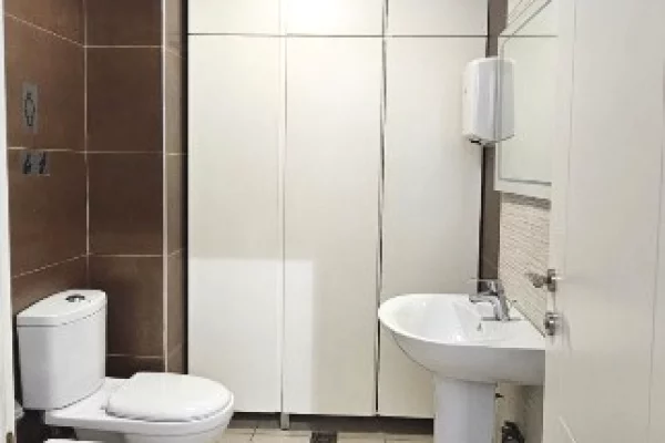 JEPET ME QIRA AMBIENT ZYRASH – KOMUNA E PARISIT