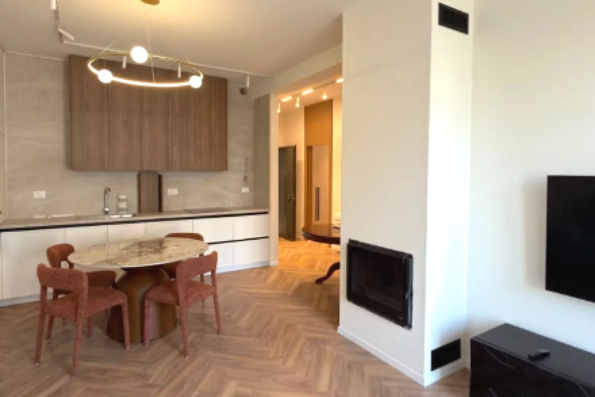 Shtepi me qera Apartament ne Tirane, 2+1, Mobilimi E mobiluar, Pagesa 1,700  Euro.
