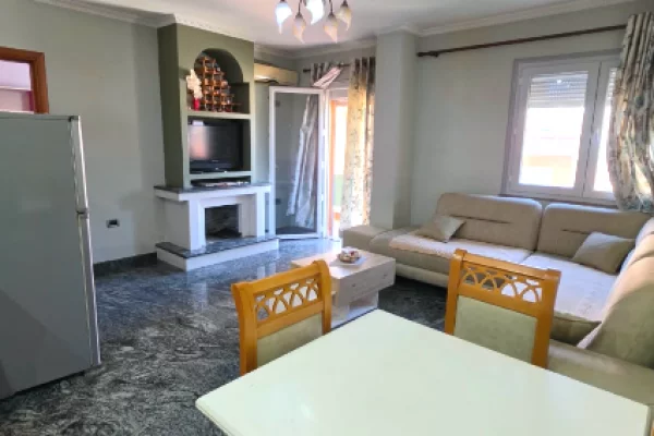 Shtepi me qera Apartament ne Tirane, 2+1, Mobilimi E mobiluar, Pagesa 47,000  Leke.