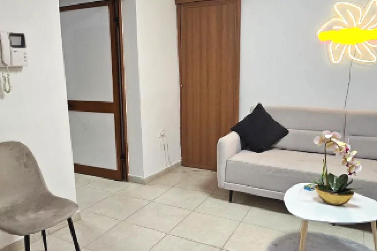 JEPET ME QIRA VILE 2-KATESHE PER BIZNES – BRRYLI