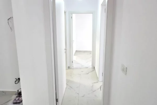 JEPET ME QIRA AMBIENT ZYRASH – BULEVARDI I RI