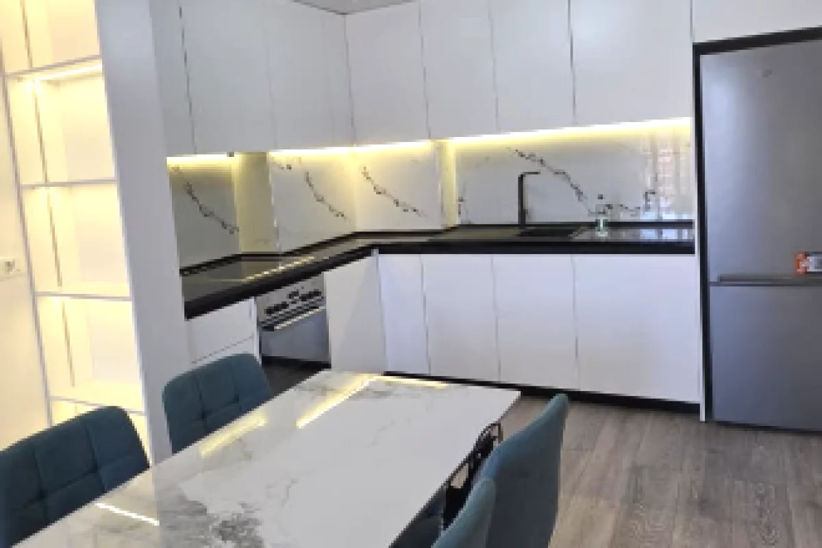 Shtepi me qera Apartament ne Tirane, 2+1, Mobilimi E mobiluar, Pagesa 700  Euro.