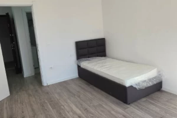 Shtepi me qera Apartament ne Tirane, 2+1, Mobilimi E mobiluar, Pagesa 700  Euro.