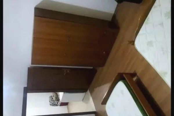 Shtepi me qera Shtepi Private ne Tirane, 1+1, Mobilimi Pjeserisht e mobiluar, Pagesa 25,000  Leke.