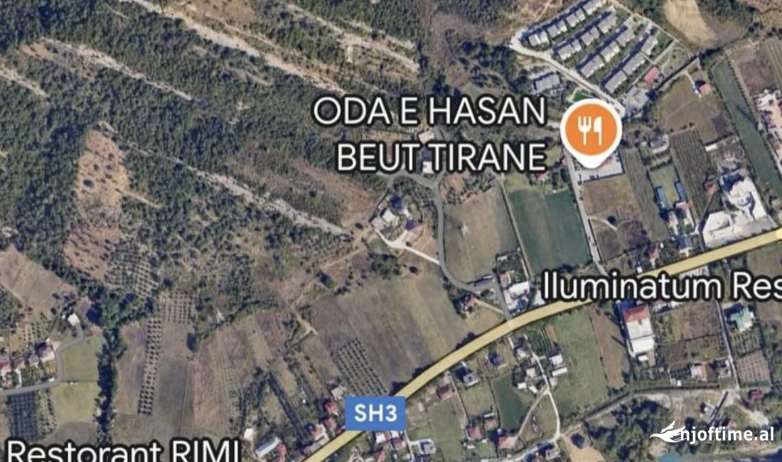 Shitet toke ne Mullet me shtepi 1 kateshe