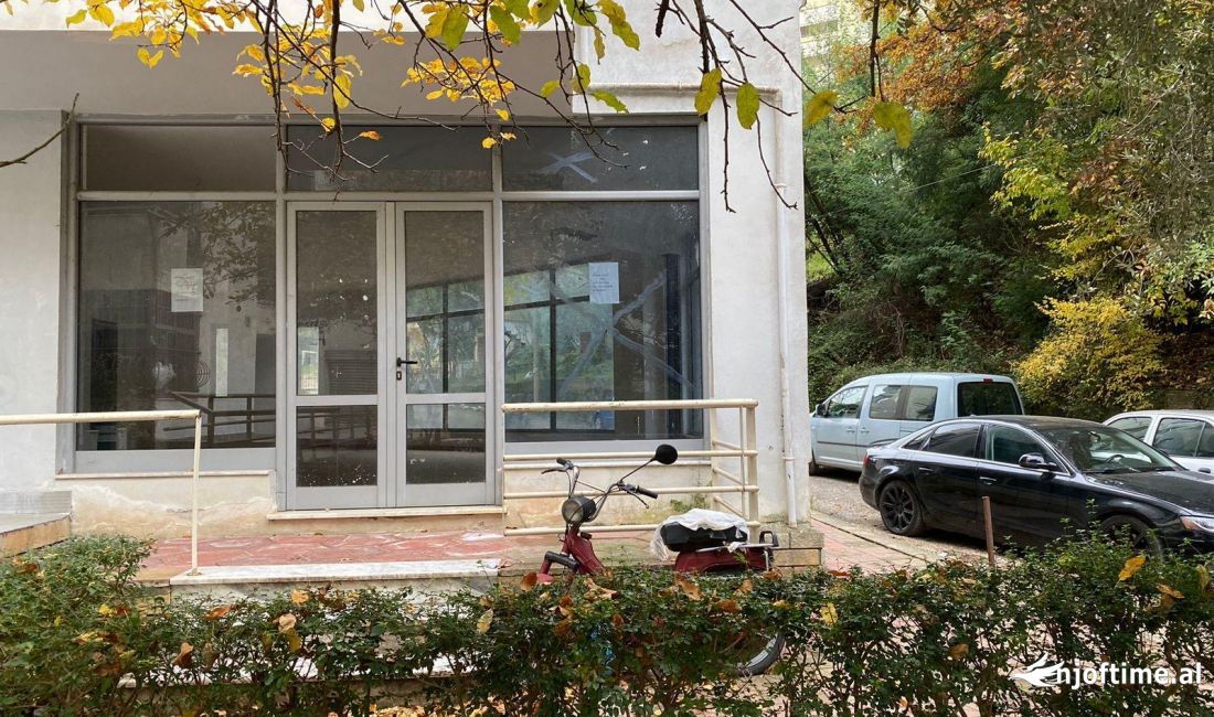 Okazion ‼️  Shitet dyqan ne Fresk pallati 3D