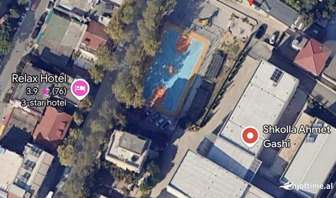 Jepet me qera dyqan 28 m2 LAPRAKE 