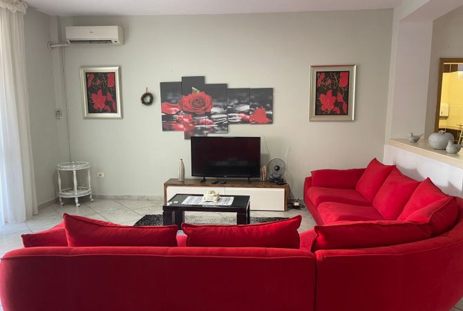 Shtepi me qera Apartament ne Tirane, 2+1, Mobilimi E mobiluar, Pagesa 600  Euro.