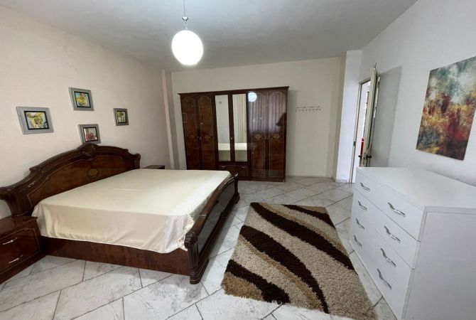 Shtepi me qera Apartament ne Tirane, 2+1, Mobilimi E mobiluar, Pagesa 600  Euro.