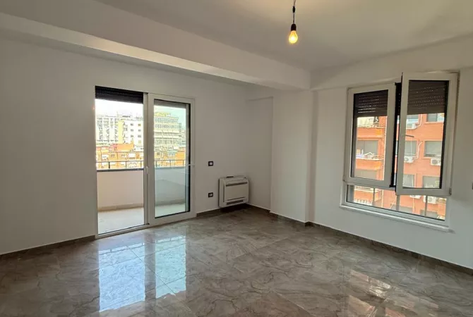 Business Property for Rent 3+1 in Tirana - 900 Euro