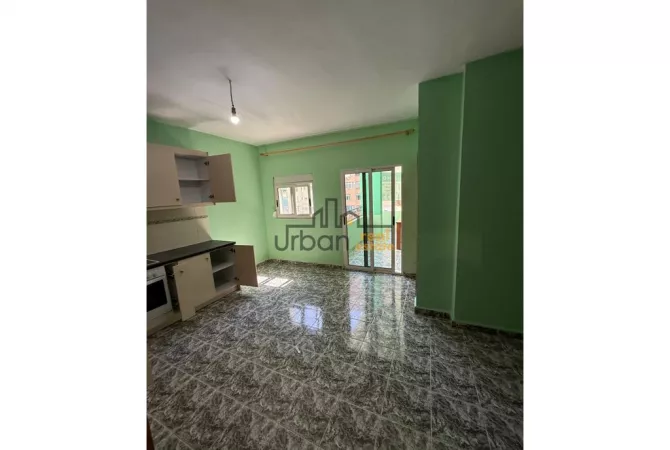 Shitet, Apartament 3+1+2, Komuna e Parisit, Tirane - 258,000€ | 120 m²