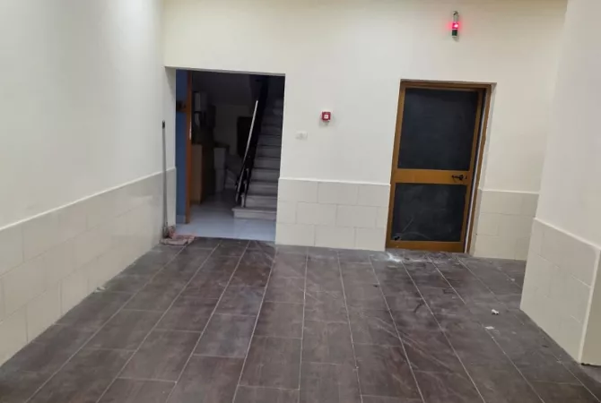 Qera, Ambient Biznesi, Kombinat, Tirana - 800Euro | 650 m2