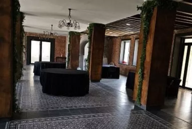 Qera, Ambient Biznesi, Kombinat, Tirana - 2000Euro | 650 m2