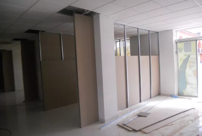 Qera, Ambient Biznesi, Kombinat, Tirana - 800Euro | 150 m2