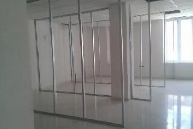 Qera, Ambient Biznesi, Kombinat, Tirana - 800Euro | 150 m2