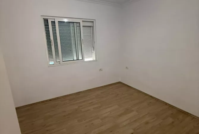 Shtepi ne shitje 2+1 ne Tirane - 165,000 Euro