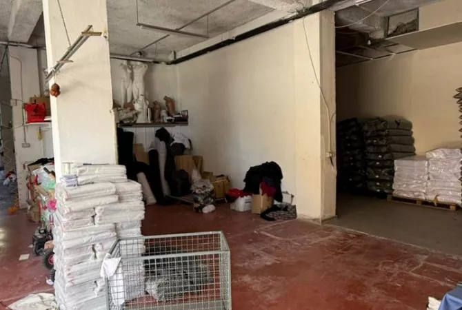 Shitet, Truall dhe ndërtesë, Sharrë, Tiranë - 350,000€ | 1626 m²