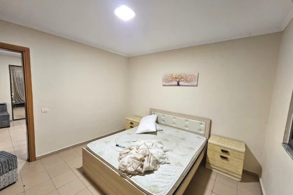 Appartamento in affitto a Tirana 2+1, Arredato