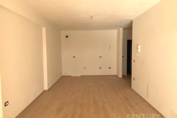 Shtepi ne shitje 2+1 ne Tirane - 210,000 Euro