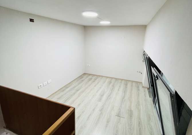 Dyqan per qira tek 21 dhjetori