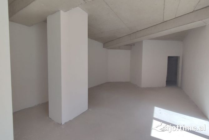 Business Property in Sale 1+1 in Tirana - 85,900 Euro