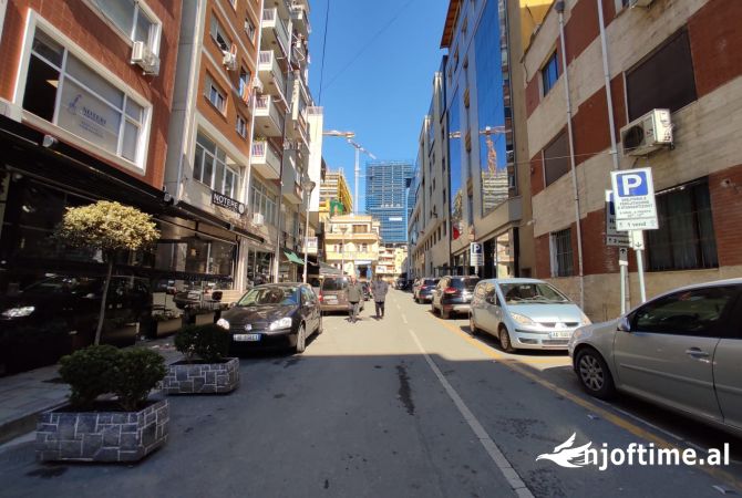 Business Property in Sale 1+1 in Tirana - 195,000 Euro