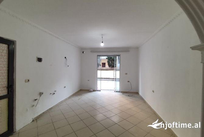 Business Property in Sale 1+1 in Tirana - 57,000 Euro