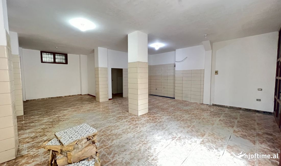 Prane Shkolles Se Baletit, Shitet Njesi Ne Katin 0 Ideal Per Biznes!!!