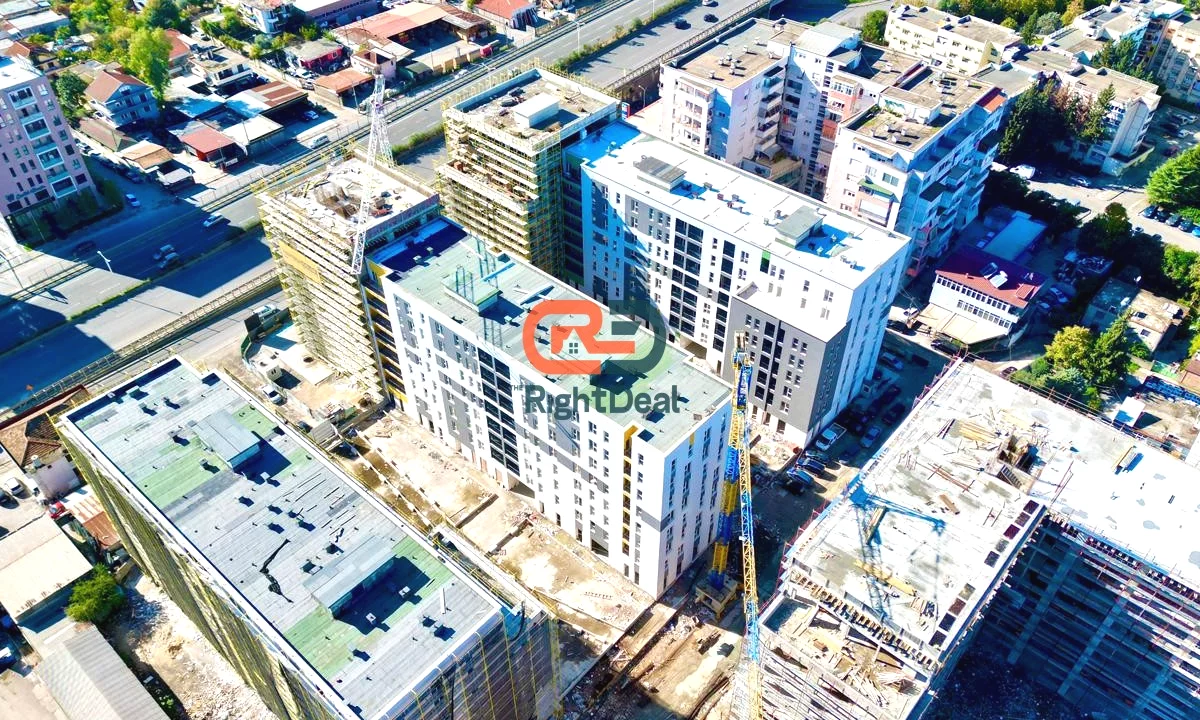 Shtepi ne shitje Apartament ne Tirane, 2+1, Mobilimi Bosh, pa mobiluar, Pagesa 117,500  Euro.