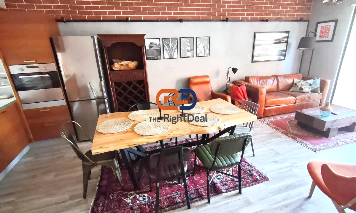 Shtepi ne shitje Apartament ne Tirane, 2+1, Mobilimi E mobiluar, Pagesa 230,000  Euro.