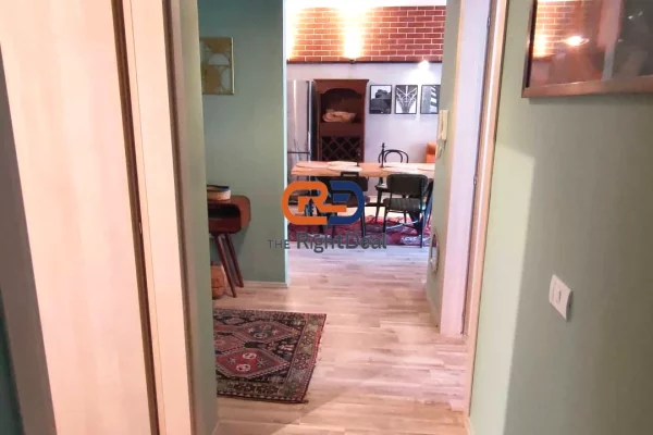 Shtepi ne shitje Apartament ne Tirane, 2+1, Mobilimi E mobiluar, Pagesa 230,000  Euro.