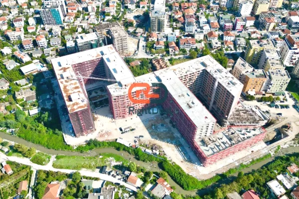 Okazion Kleringu !! Tek Riverside Residence, Shitet Apartament 3+1+2, Me Planimetri Te Rregullt!