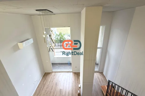 Ambient biznesi me qera 3+1 ne Tirane - 450 Euro