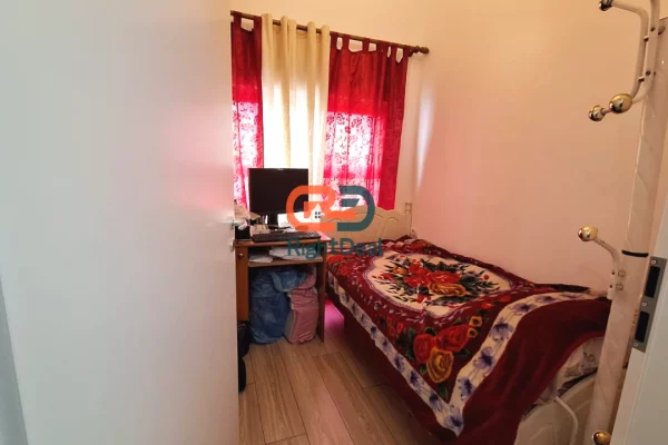 Shtepi ne shitje Apartament ne Tirane, 2+1, Mobilimi Bosh, pa mobiluar, Pagesa 150,000  Euro.