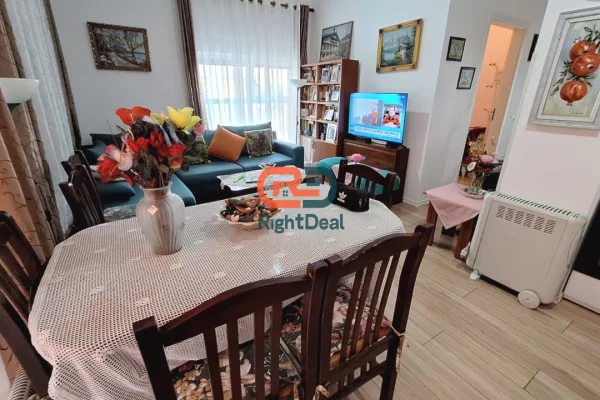 Shtepi ne shitje Apartament ne Tirane, 2+1, Mobilimi Bosh, pa mobiluar, Pagesa 150,000  Euro.