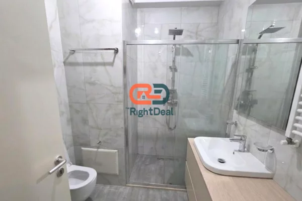 Shtepi ne shitje Apartament ne Tirane, 1+1, Mobilimi E mobiluar, Pagesa 160,000  Euro.