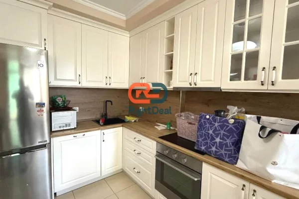 Shtepi me qera Apartament ne Tirane, 2+1, Mobilimi E mobiluar, Pagesa 750  Euro.