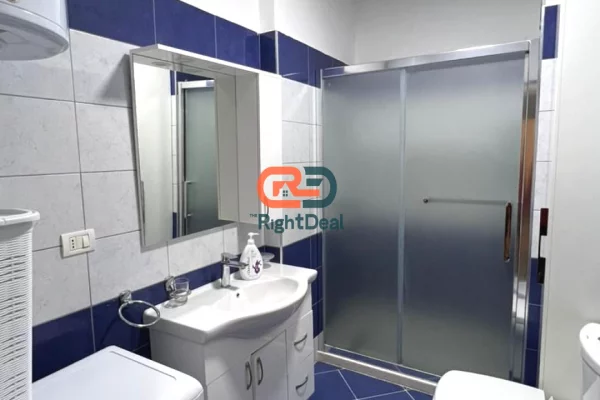 Shtepi ne shitje Apartament ne Tirane, 1+1, Mobilimi E mobiluar, Pagesa 115,000  Euro.