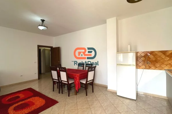 Shtepi me qera Apartament ne Tirane, 1+1, Mobilimi E mobiluar, Pagesa 700  Euro.