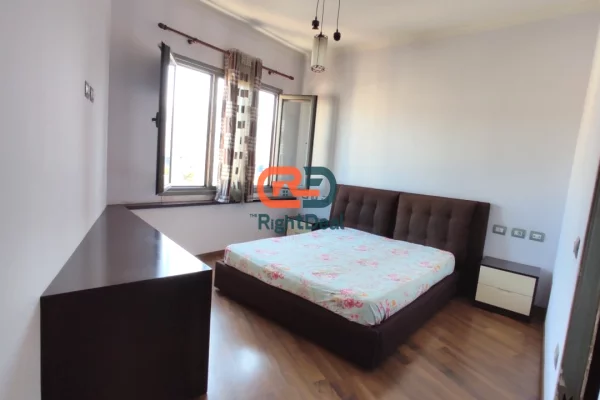Shtepi me qera Apartament ne Tirane, 2+1, Mobilimi E mobiluar, Pagesa 700  Euro.