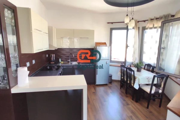 Shtepi me qera Apartament ne Tirane, 2+1, Mobilimi E mobiluar, Pagesa 700  Euro.