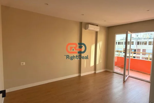 Shtepi ne shitje Apartament ne Tirane, 2+1, Mobilimi Pjeserisht e mobiluar, Pagesa 190,000  Euro.