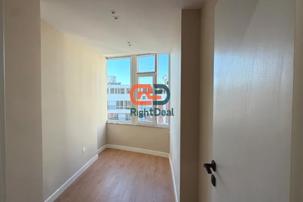 Shtepi ne shitje Apartament ne Tirane, 2+1, Mobilimi Pjeserisht e mobiluar, Pagesa 190,000  Euro.