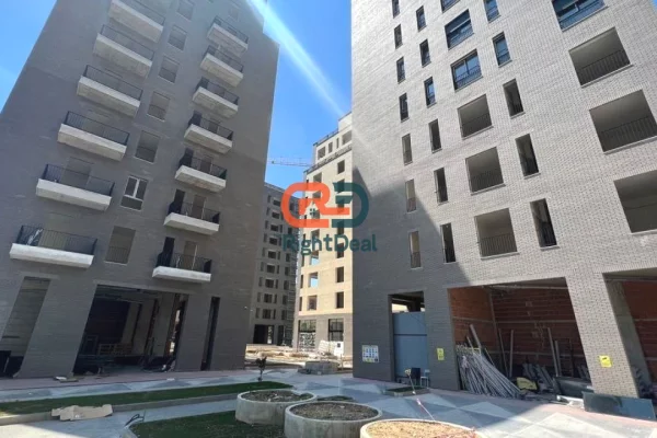 Tek Fusha E Aviacionit, Shitet Super Apartament 3+1+2 I Sapo Perfunduar !!!